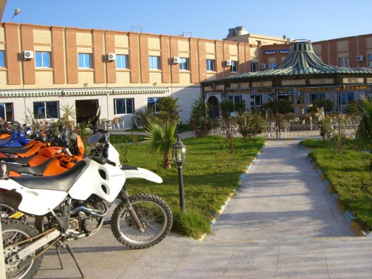 Motel Paris Dakar Selouane ภายนอก รูปภาพ