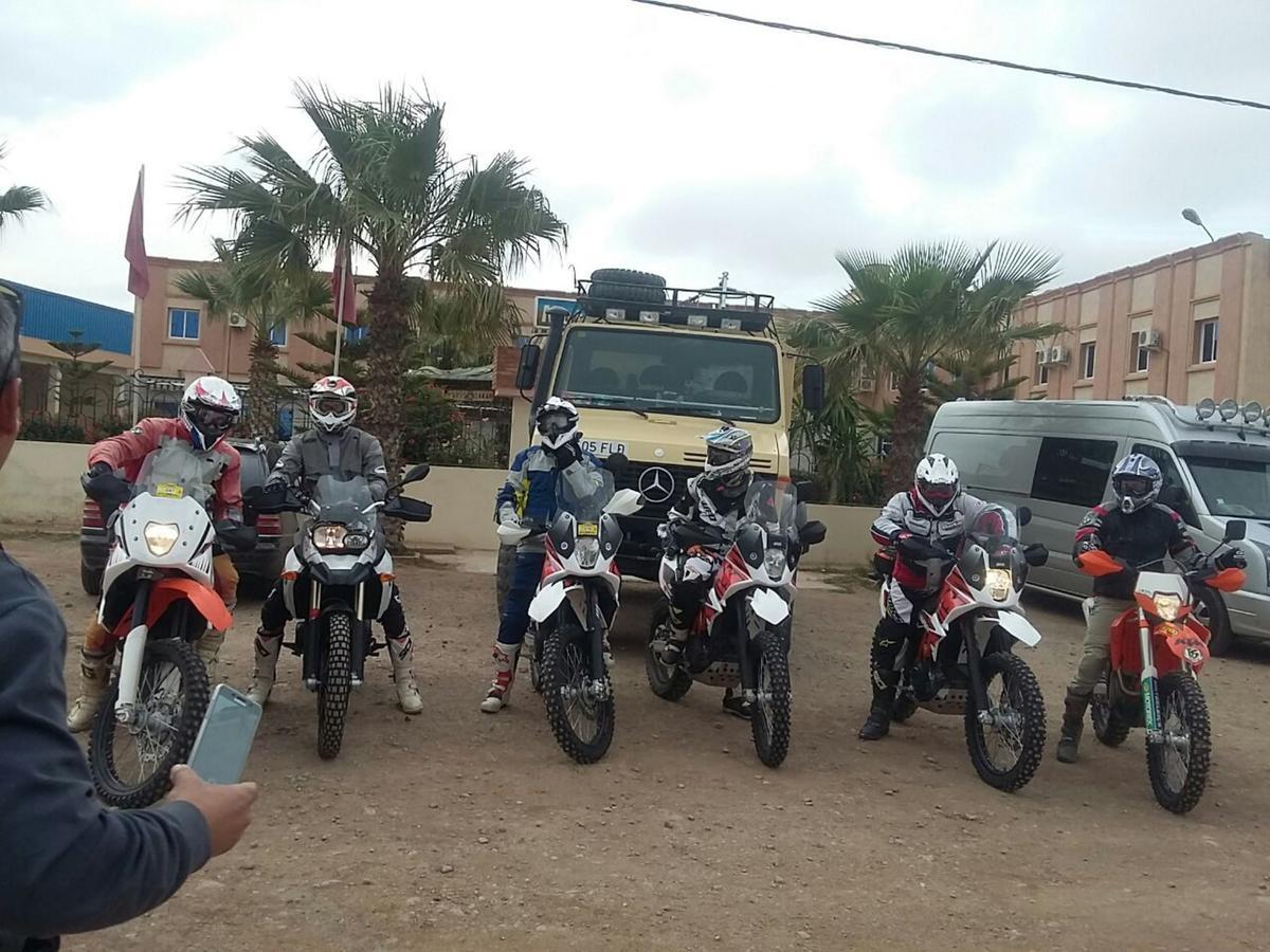 Motel Paris Dakar Selouane ภายนอก รูปภาพ
